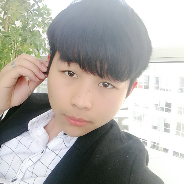 做个俗人一身正气的照片