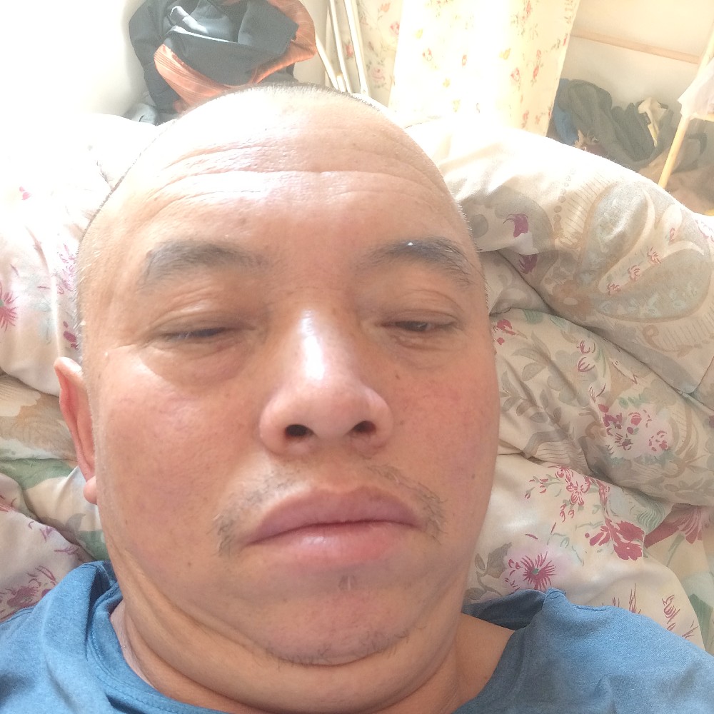无垠倾心身影的照片