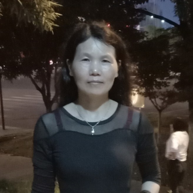 初妆怡然的照片