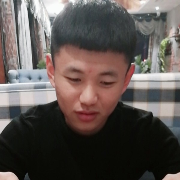 阳阳可爱的照片