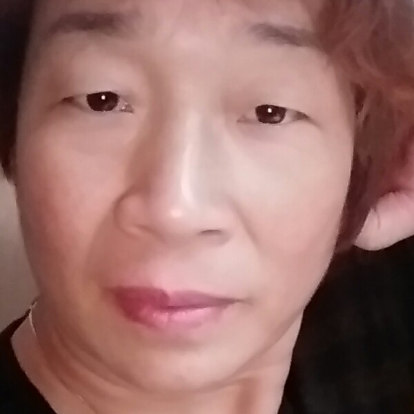 酷酷爱小馒头的照片