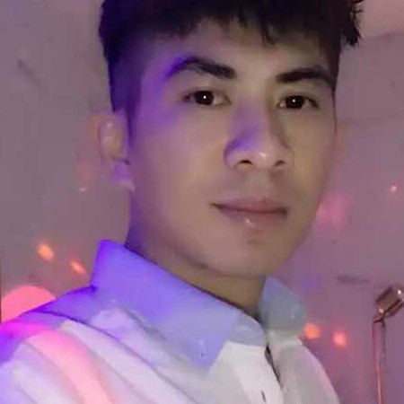 失眠白猫的照片