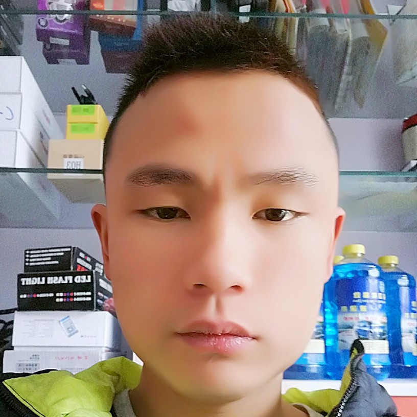 雷阳 ssS的照片