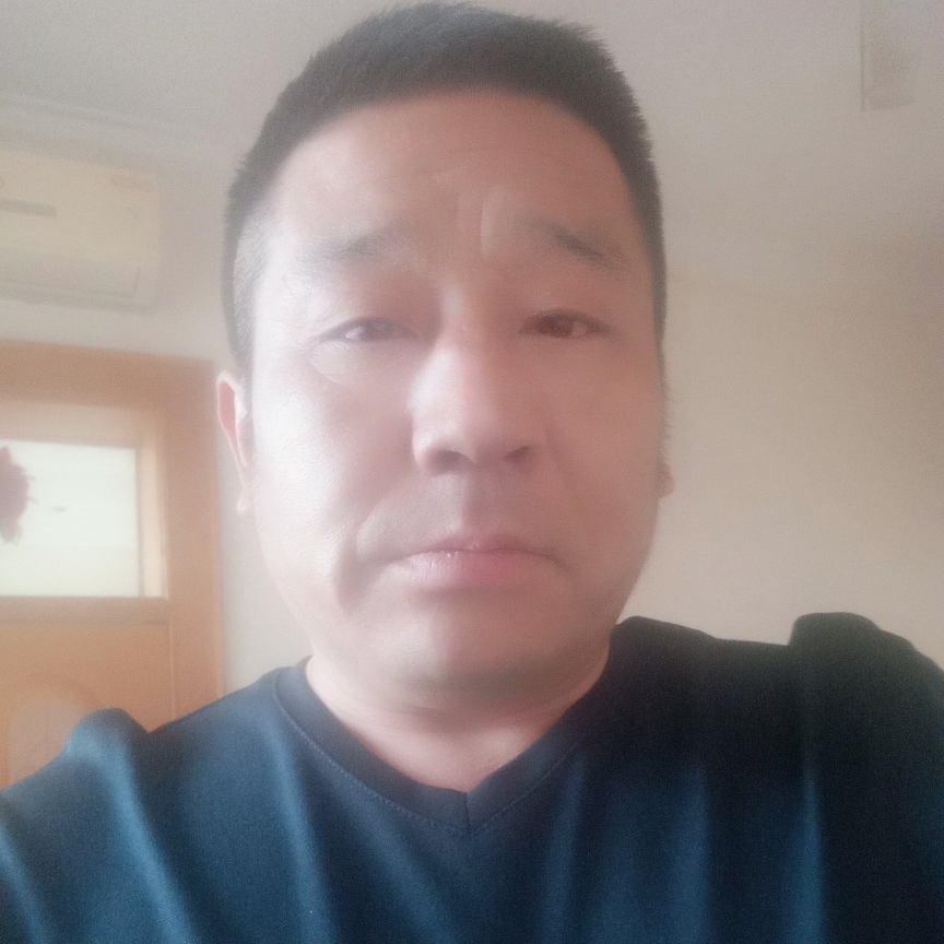 缥缈爱恋大山的照片