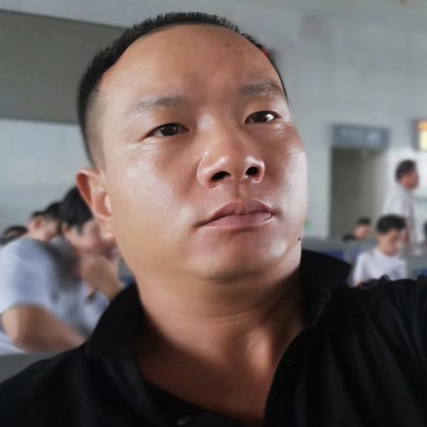 暴躁钢笔的照片