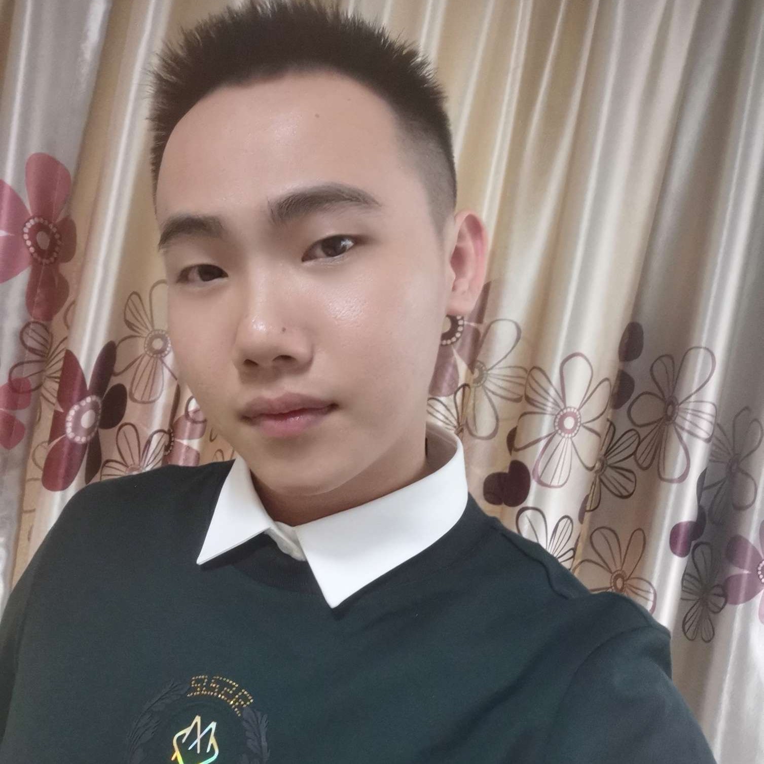你的浅笑。的照片