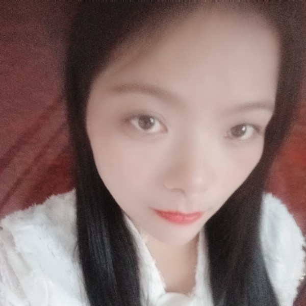 小刺猬爱可靠的照片
