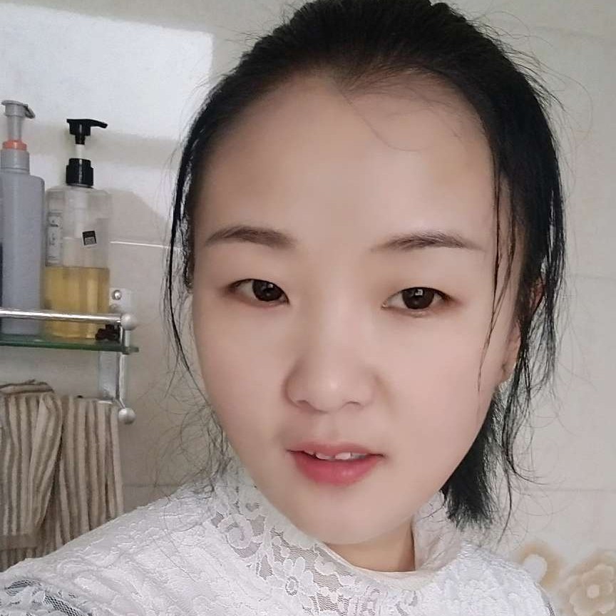 苹果邂逅楼房的照片
