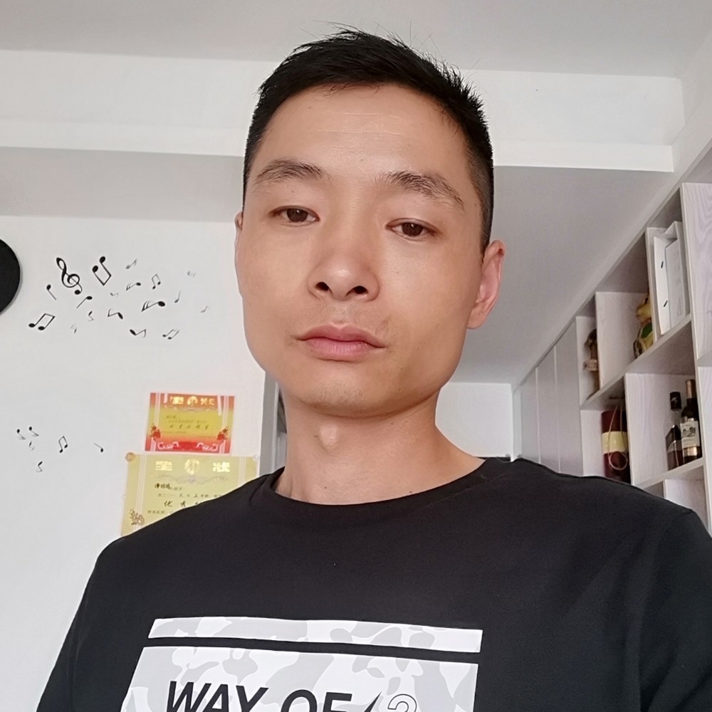 柳夏卟乱的照片