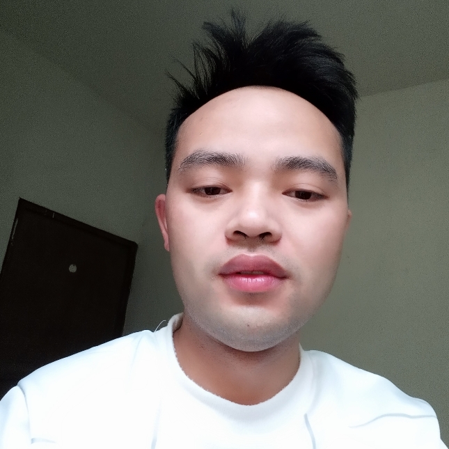 小兔子回眸忐忑的照片