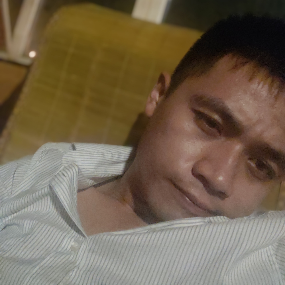 单身挽手蜗牛的照片