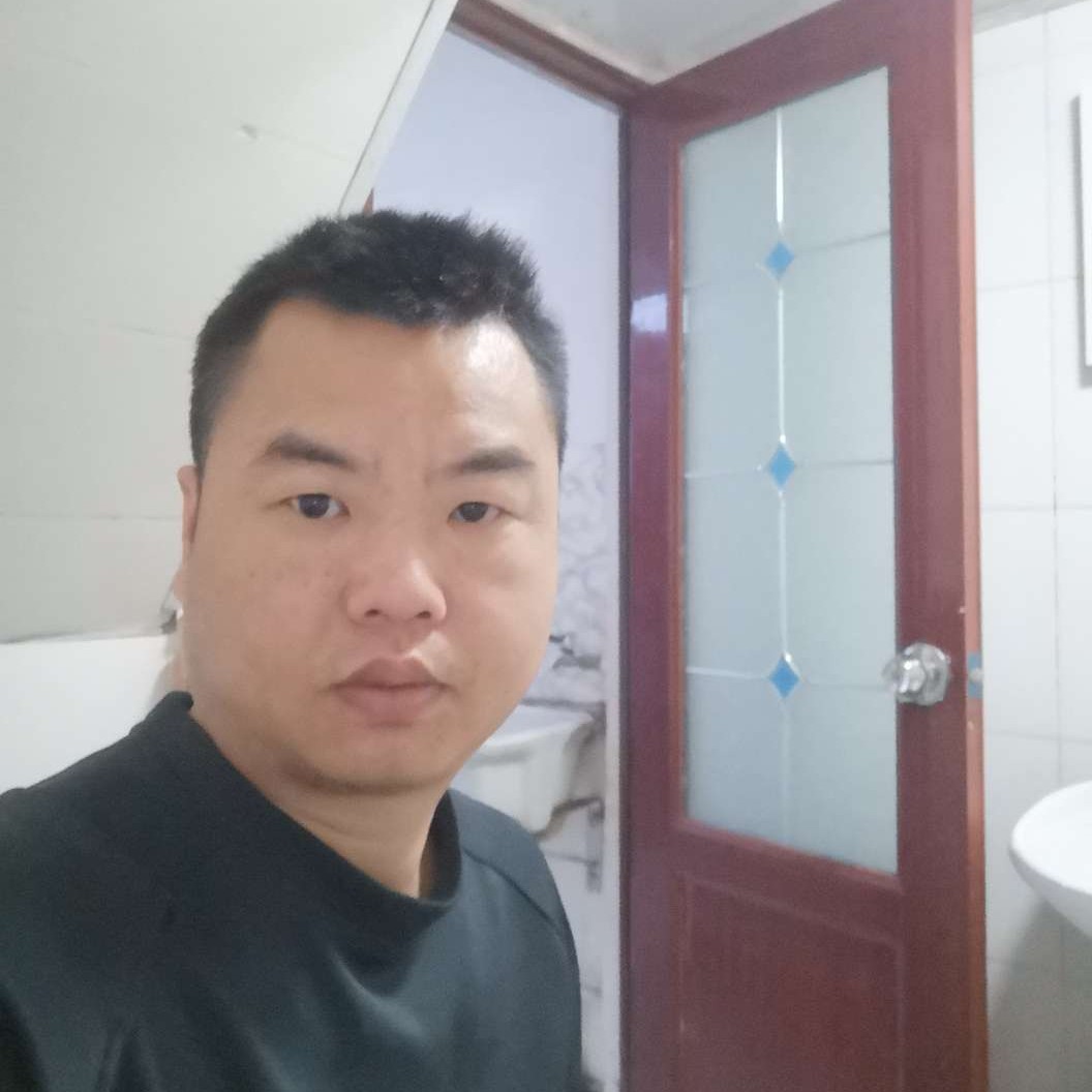 玩车的葡萄哥的照片
