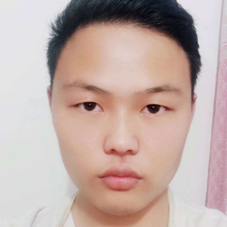 激昂和月饼的照片