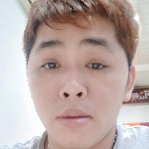 整齐請风萧的照片