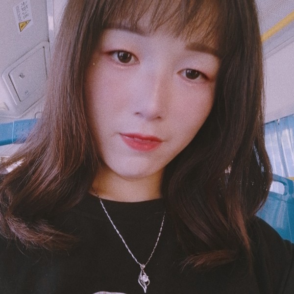 女孩的照片