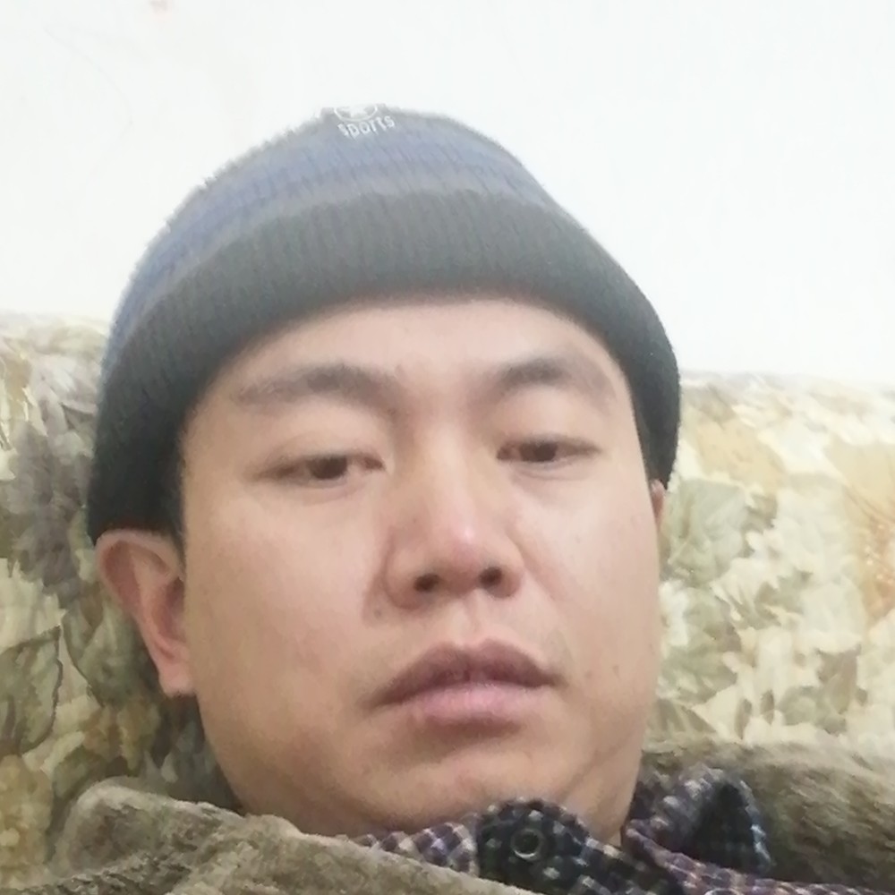 无语挽手大碗的照片