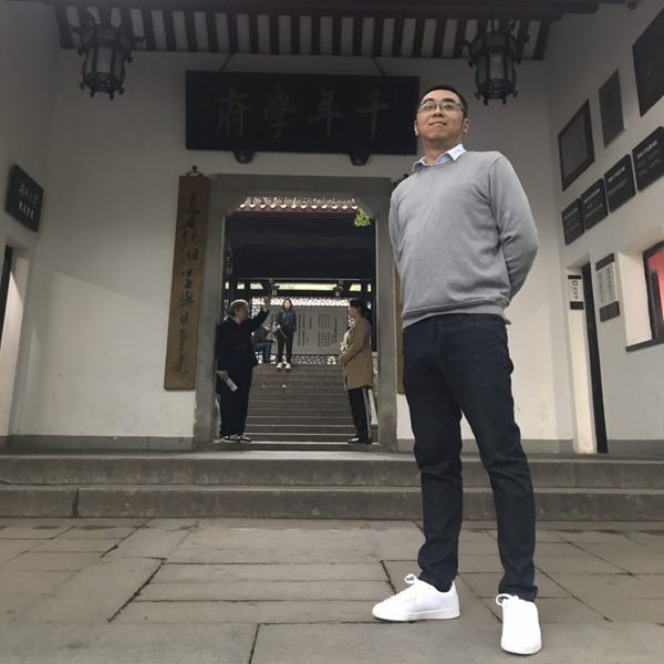 无趣直男的照片