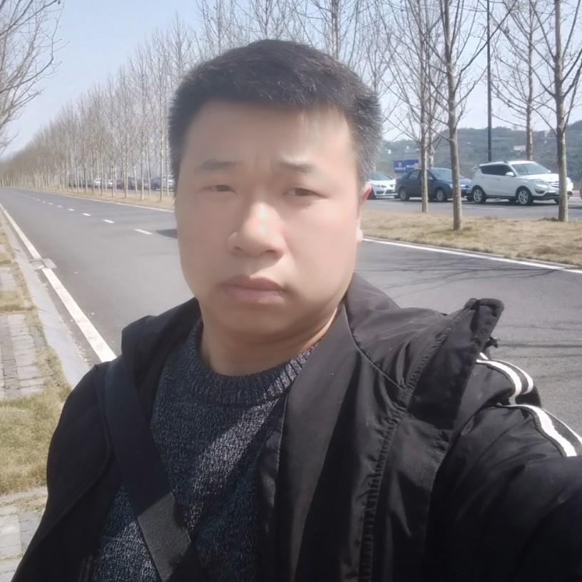 深情浅吻寒风的照片