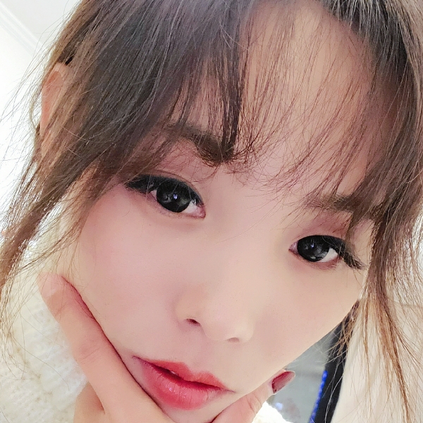 谁家小狐的照片