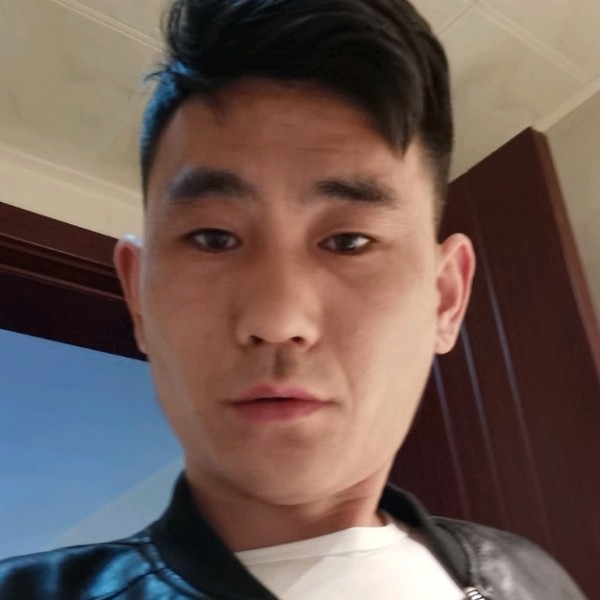 洁净倾心裙子的照片