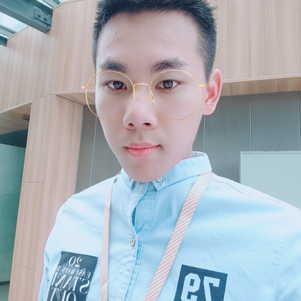 中心就阳光的照片