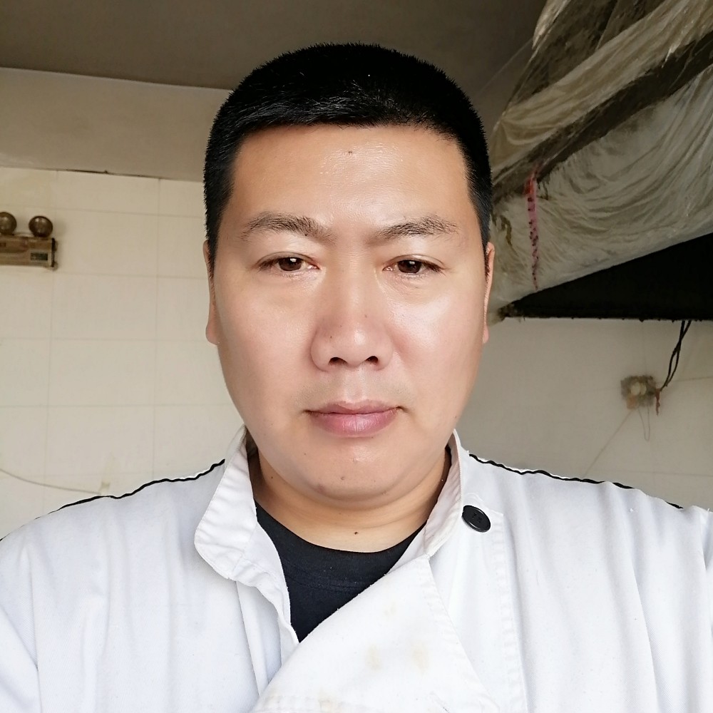 淡定的伙夫的照片