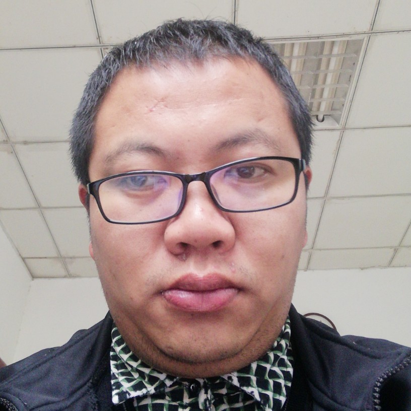 勤恳爆米花的照片