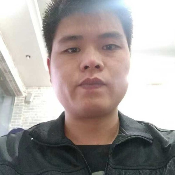 一个孤独的人～！的照片