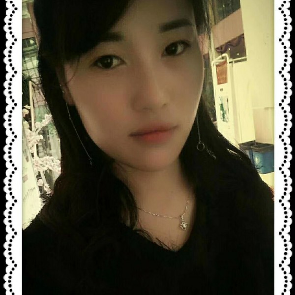 九百九十九朵玫瑰的照片