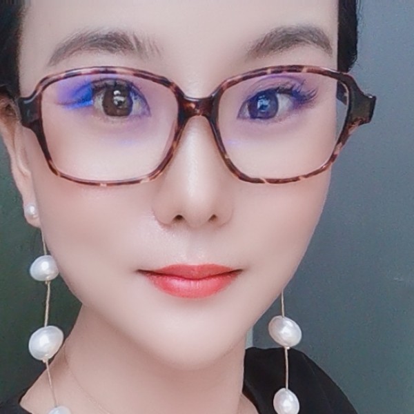 绿茶浅吻不听话的的照片