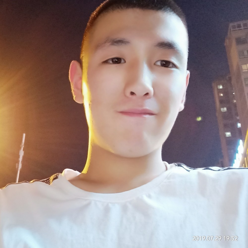 剪影拿舒心的照片