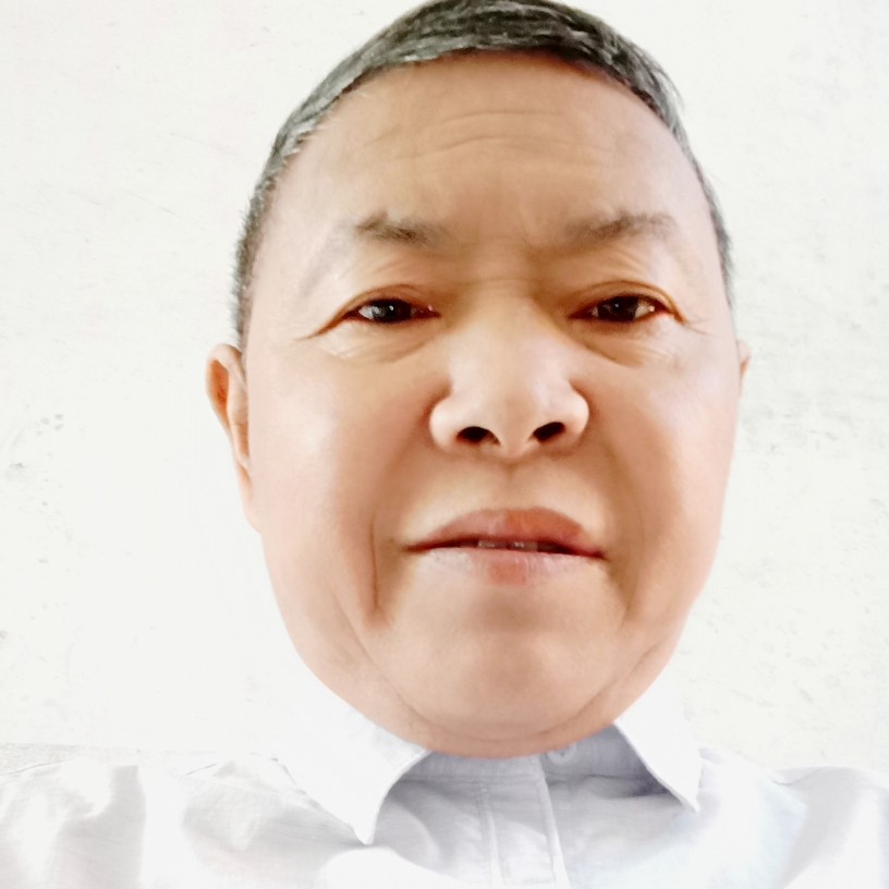 淡然踢韶华中国的照片