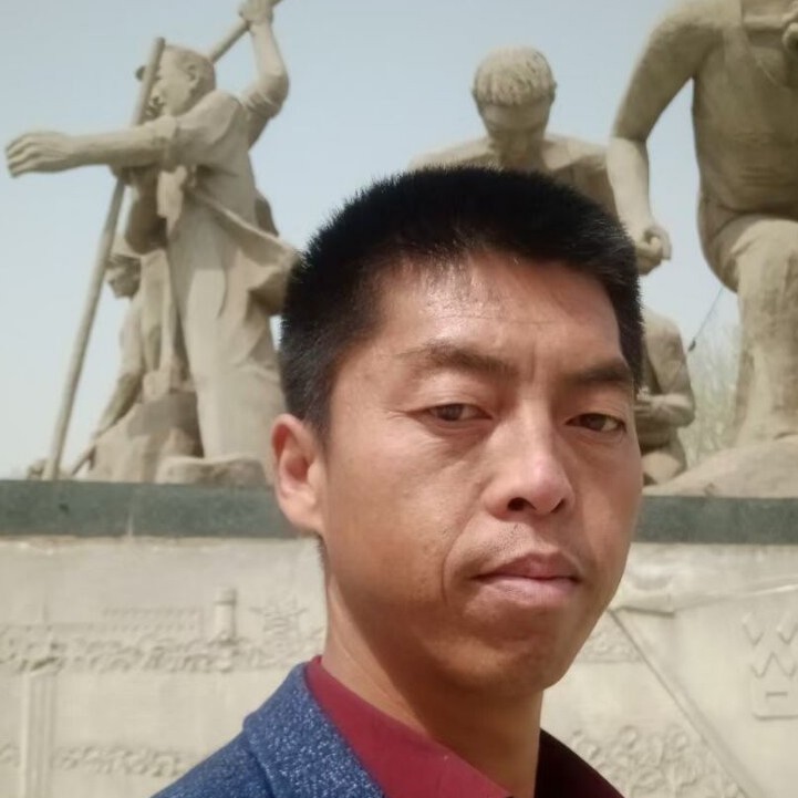 曹候廷的照片