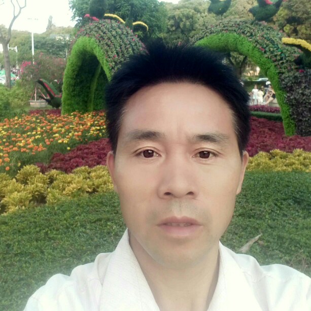 木易龍的照片