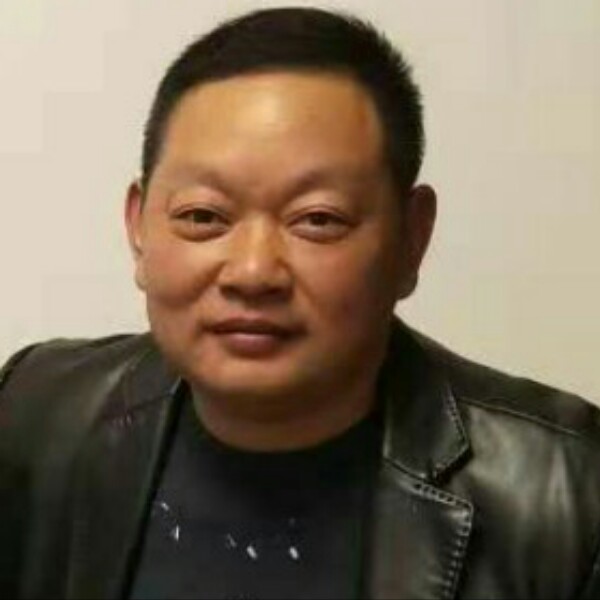 奓男的照片