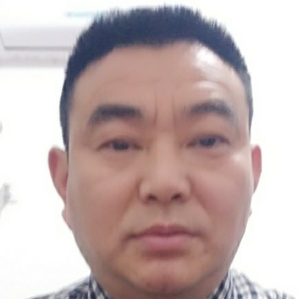 怕黑泪了小伙的照片