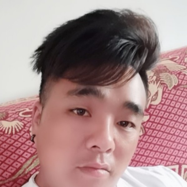 秀丽挽手丝袜的照片