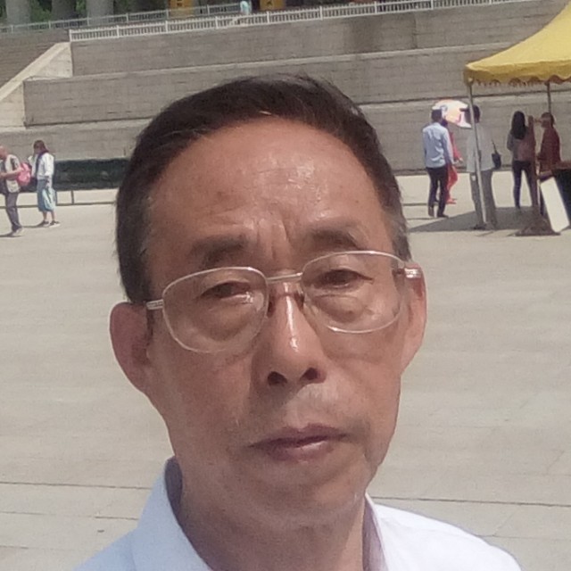 酷酷漫步陌殇的照片