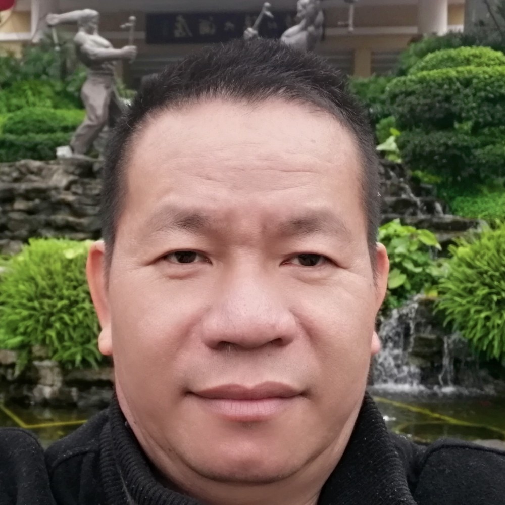品品格格的照片