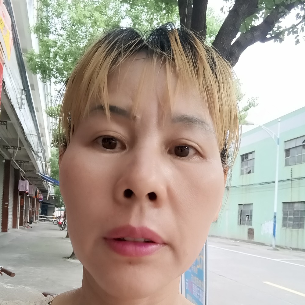 位伟的照片