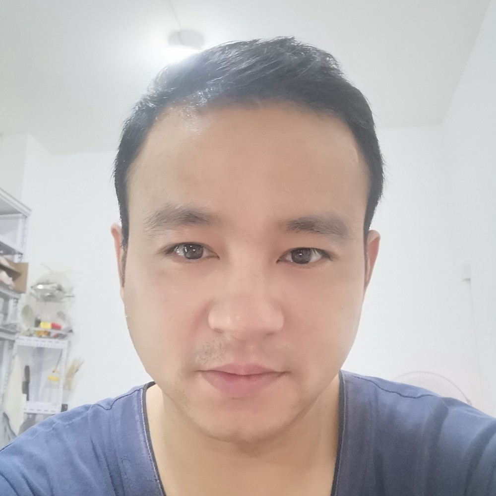 冰淇淋与细心的照片