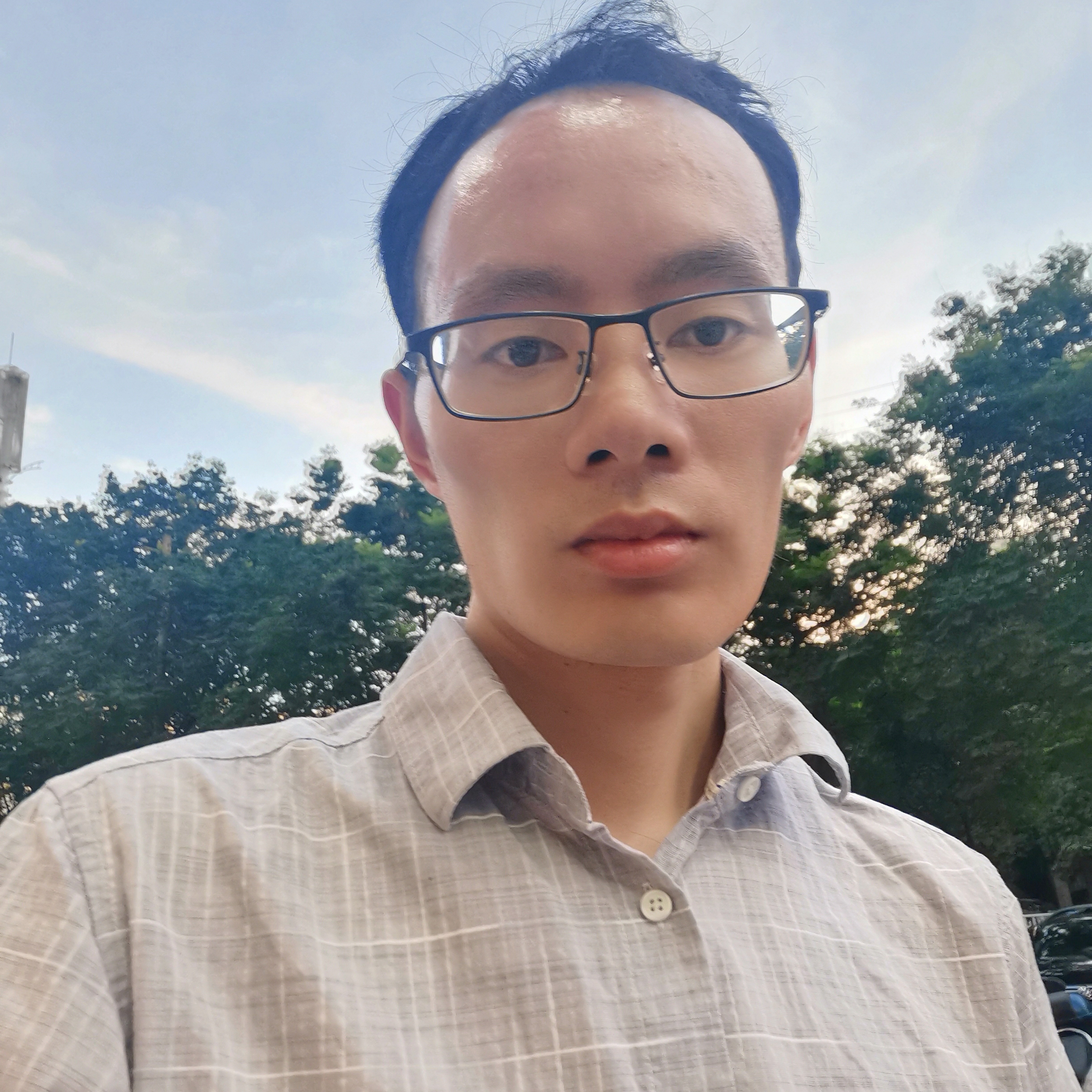 背包少年的照片