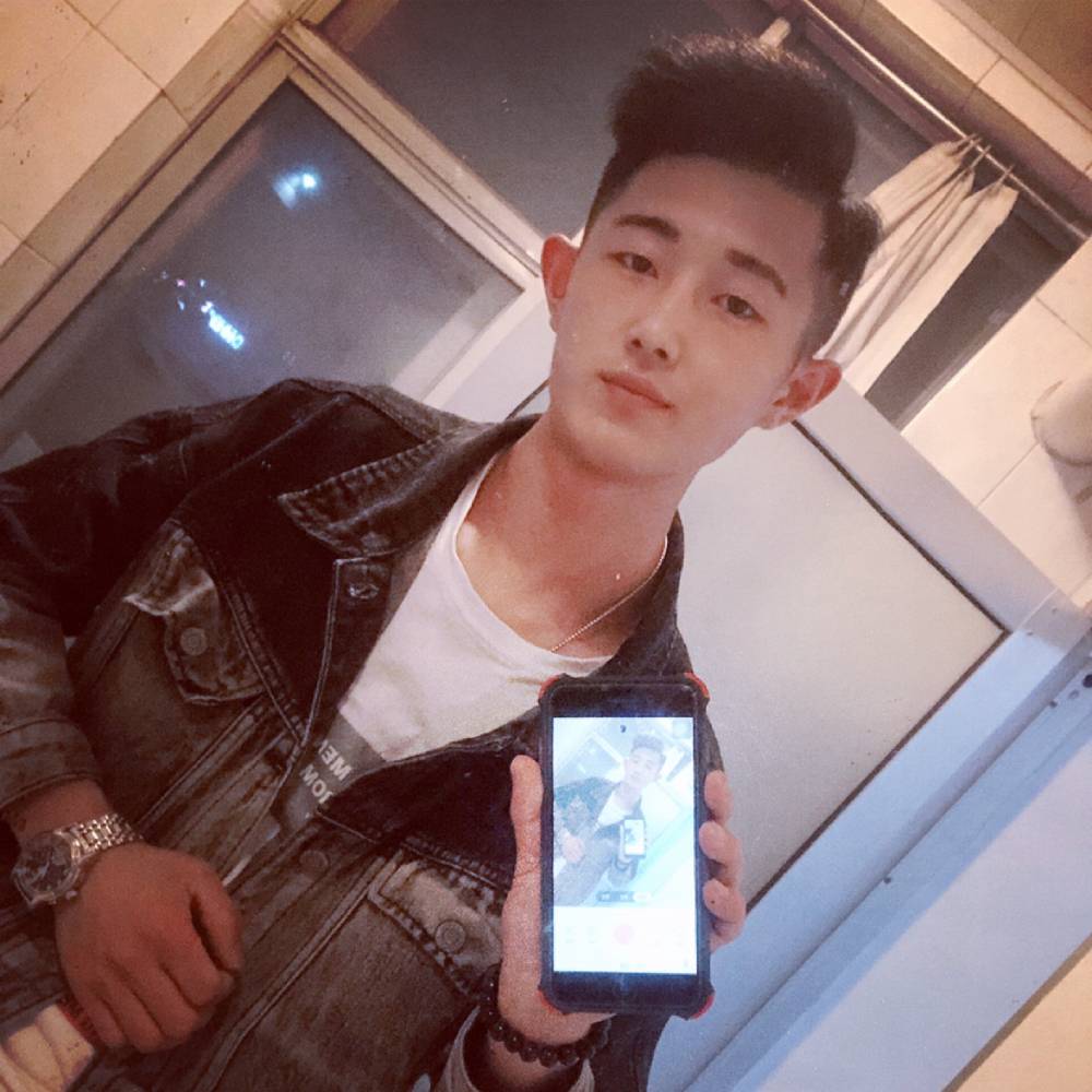 小铨的照片