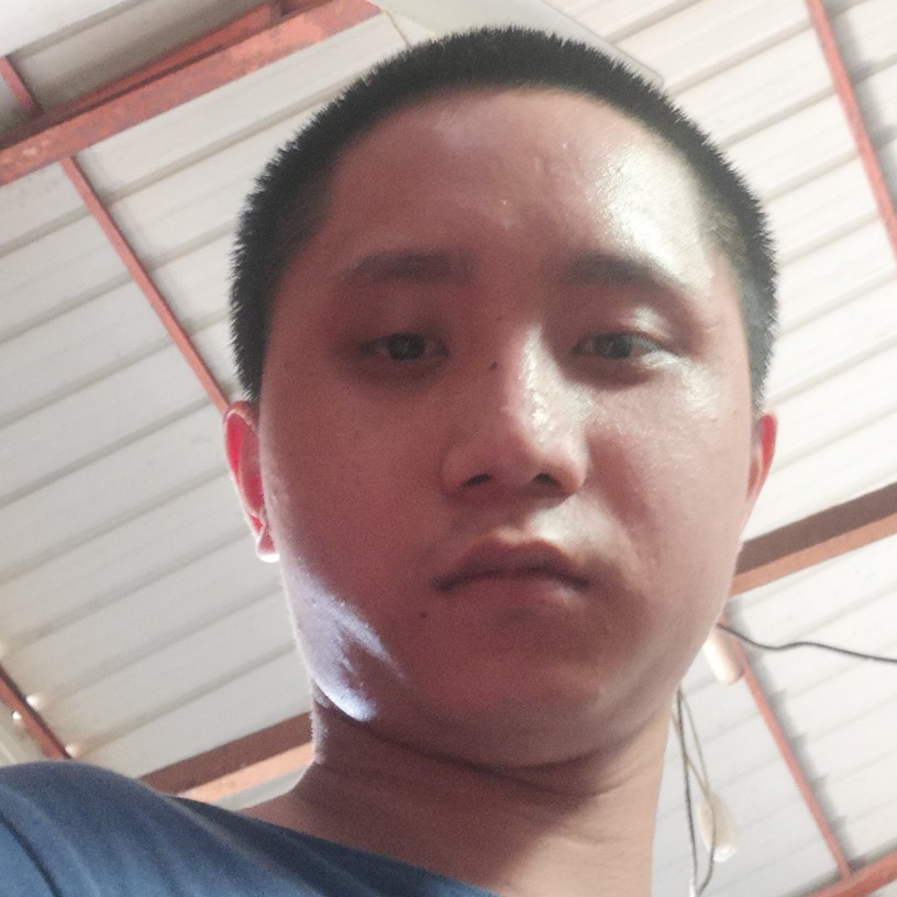 洪本顺的照片