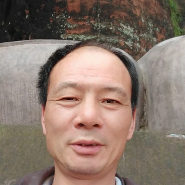 黑裤平常的照片