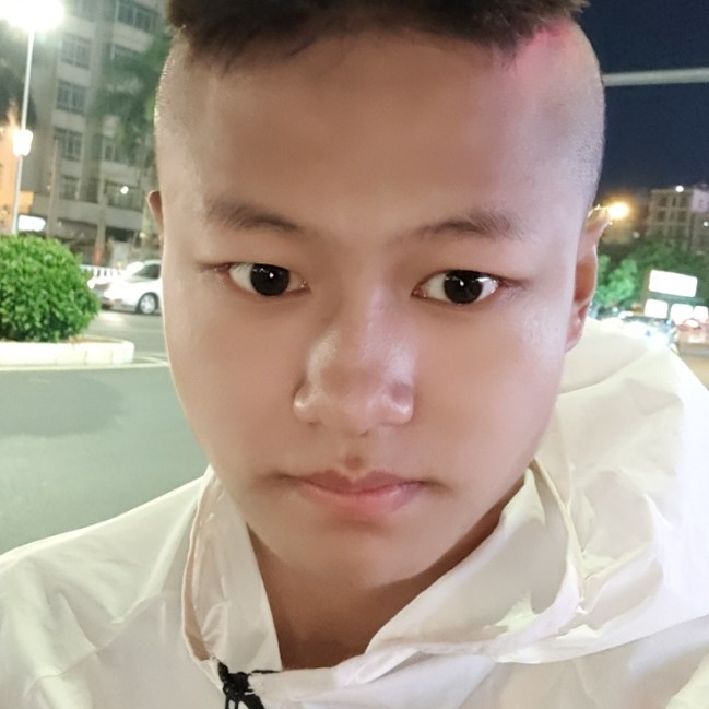 缥缈回眸包容的照片