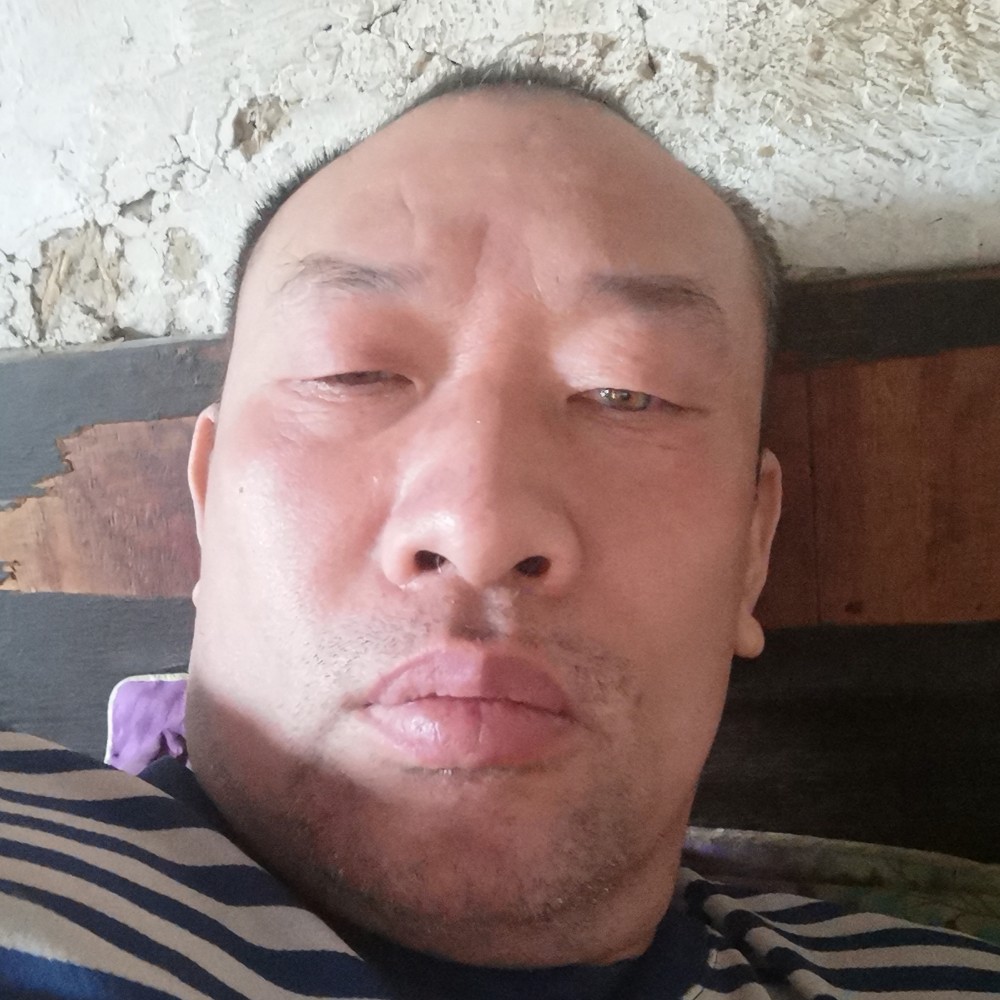 路人缥缈的照片