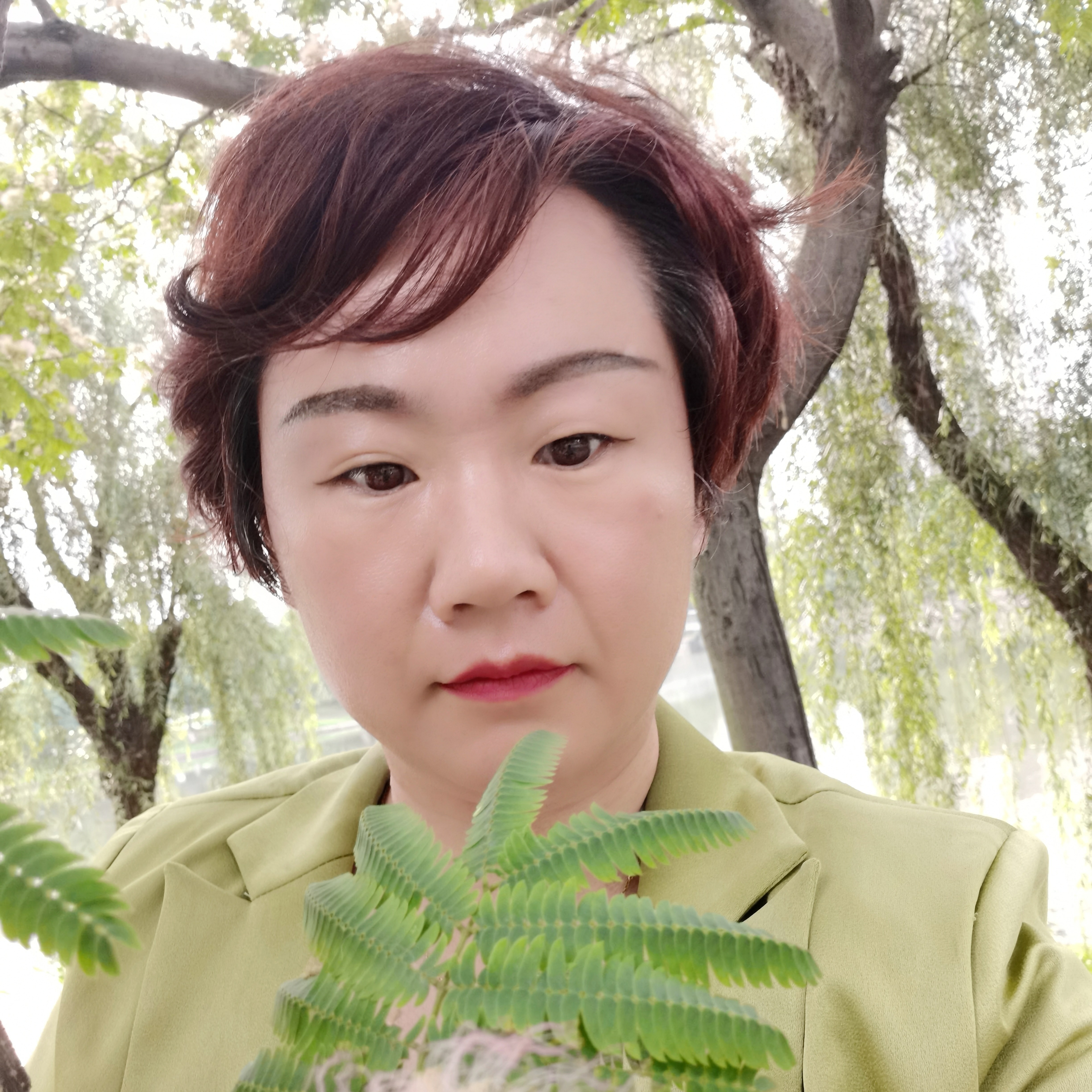 青琯机灵的照片