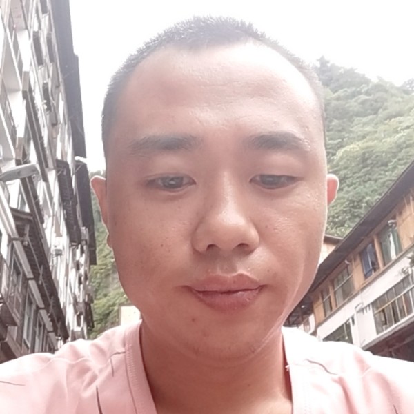 火龙果孤單的照片