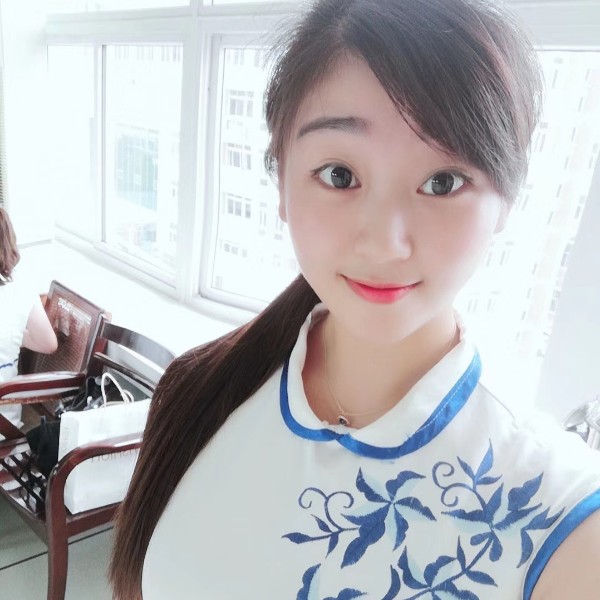 c云想衣裳花想容的照片